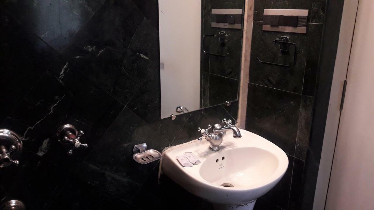 Shine Hospitality Hotel Bombay Eksteriør billede